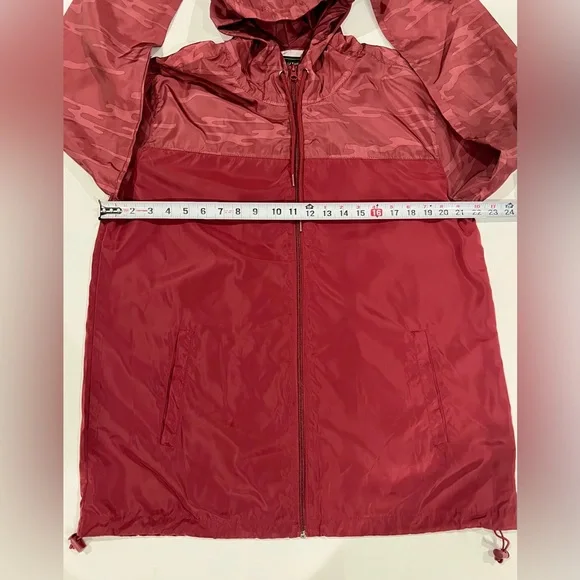 BEAUTIFUL GIANT LA Rain Coat Jacket Deep Red Camouflage Large Drawstring - Picture 8 of 11